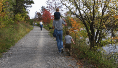 “Parenting fluid”, curs pentru parintii care vor sa se reconecteze cu sine – mai 2016